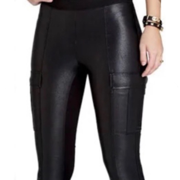 BCBG Maxazia women’s faux leather Black leggings, Size M - Picture 1 of 6